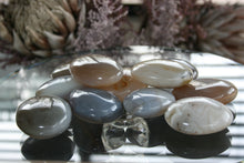 Load image into Gallery viewer, Polished Agate Gallets
