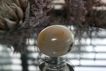Load image into Gallery viewer, Polished Agate Gallets