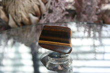 Load image into Gallery viewer, Polished Tigers-Eye Slices